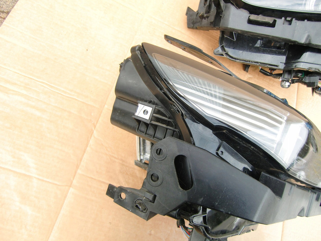 Frontscheinwerfer Mazda Cx30 Cx-30 Full LED Rechts Scheinwerfer Headlight SCH3631729630pz