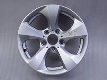 Load image into Gallery viewer, 1x Alufelge 16 Zoll 7.0&quot; 5x120 31ET Glanz Silber 6795806 BMW 3 E91 E90 Rim Wheel