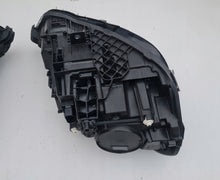 Laden Sie das Bild in den Galerie-Viewer, Frontscheinwerfer Mercedes-Benz Cla A1189068300 LED Rechts oder Links SCH2333943393ea