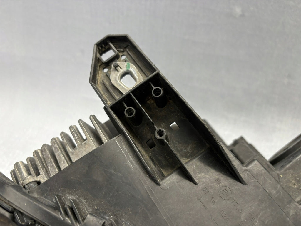 Frontscheinwerfer Mercedes-Benz Gla A1569061800 Bi-Xenon Rechts Headlight SCH3442527350pn