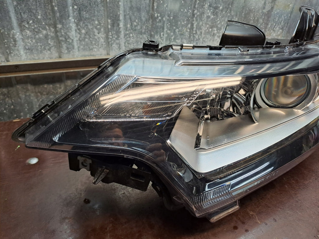 Frontscheinwerfer Mitsubishi Outlander 8301C853 Links Scheinwerfer Headlight