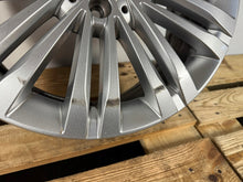 Load image into Gallery viewer, 1x Alufelge 17 Zoll 7.0" 5x112 44 5ET A2064014400 Mercedes-Benz W206 Rim Wheel FEL1431096230tm