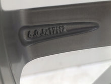 Laden Sie das Bild in den Galerie-Viewer, 1x Alufelge 17 Zoll 6.0" 5x112 48ET Glanz Silber 5G0601025K VW Golf Vii FEL9731149040ip