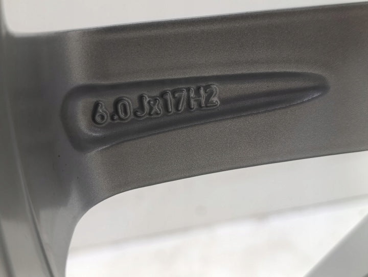 1x Alufelge 17 Zoll 6.0" 5x112 48ET Glanz Silber 5G0601025K VW Golf Vii FEL9731149040ip