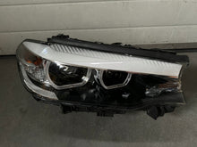 Laden Sie das Bild in den Galerie-Viewer, Frontscheinwerfer BMW 5 G31 G30 7439200-01 Full LED Rechts oder Links