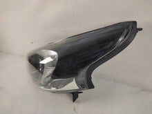 Laden Sie das Bild in den Galerie-Viewer, Frontscheinwerfer Opel Vivaro B 260606315R Ein Stück (Rechts oder Links)