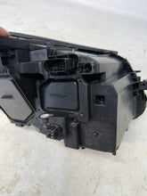 Laden Sie das Bild in den Galerie-Viewer, Frontscheinwerfer Mercedes-Benz W205 A2058200561 Links Scheinwerfer Headlight SCH3366302391ag