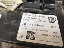 Load image into Gallery viewer, Frontscheinwerfer Mercedes-Benz W206 A2069066204 LED Rechts Headlight SCH7165133696sm
