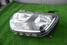 Load image into Gallery viewer, Frontscheinwerfer Dacia Duster 260609367R Links Scheinwerfer Headlight SCH4995392965vh