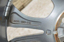 Laden Sie das Bild in den Galerie-Viewer, 1x Alufelge 17 Zoll 7.0&quot; 5x108 50ET Glanz Grau NX7C-1007-E1A Ford Focus