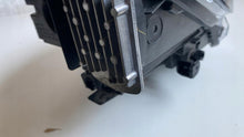 Laden Sie das Bild in den Galerie-Viewer, Frontscheinwerfer Ford Kuga III CX482HL-RH-LHD LV4B-13E014-FH LED Rechts SCH5296780369zi