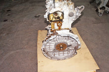 Laden Sie das Bild in den Galerie-Viewer, Motor Mercedes-Benz Cla C117 270910 1.6 122PS 2013 Benzin Engine Unkomplett MOT2382176201fr