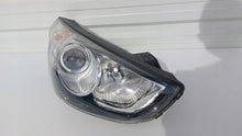 Load image into Gallery viewer, Frontscheinwerfer Hyundai Ix35 92102-2Y Rechts Scheinwerfer Headlight