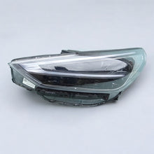 Laden Sie das Bild in den Galerie-Viewer, Frontscheinwerfer Hyundai I30 III 92101G4600 LED Links Scheinwerfer Headlight