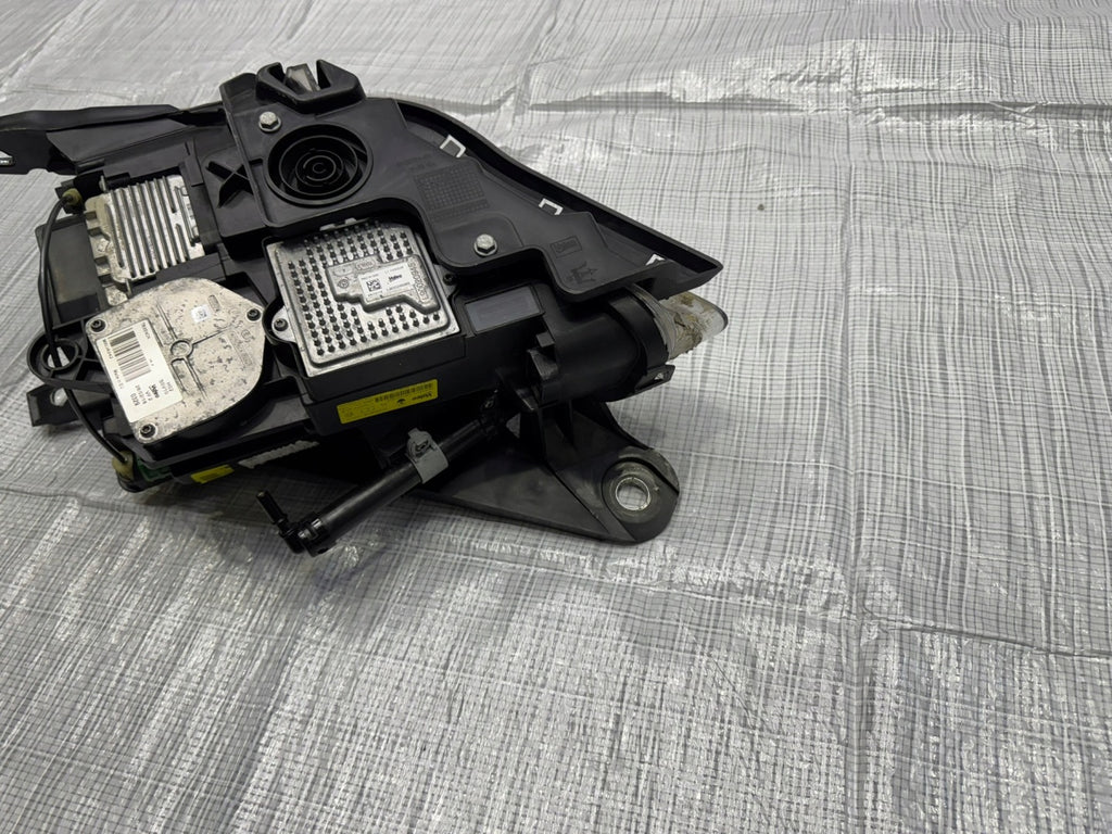 Frontscheinwerfer Maserati Quattroporte I 670001624 Rechts Headlight SCH1076373135es