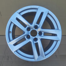 Load image into Gallery viewer, 1x Alufelge 17 Zoll 7.0&quot; 5x112 42ET 8W0601025P Audi A4 B9 Rim Wheel