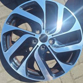1x Alufelge 19 Zoll 5.5