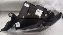 Laden Sie das Bild in den Galerie-Viewer, Frontscheinwerfer BMW F26 F25 740001704 Xenon FALSE Scheinwerfer Headlight SCH2781534846jc