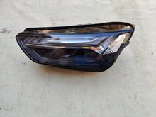 Laden Sie das Bild in den Galerie-Viewer, Frontscheinwerfer Audi Q5 80A941035E LED Links Scheinwerfer Headlight