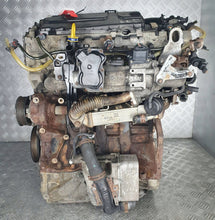 Laden Sie das Bild in den Galerie-Viewer, Motor Opel Renault Vivaro A Trafic M9R780 2.0 DCI 212TKm 2007 Diesel Unkomplett