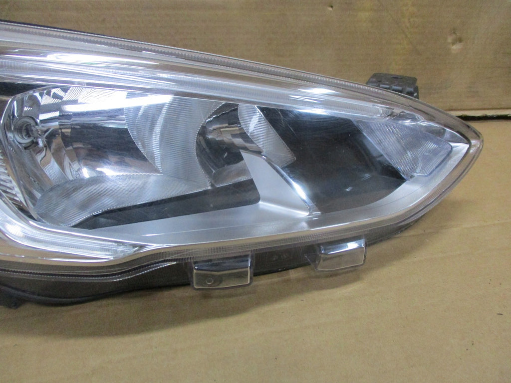 Frontscheinwerfer Ford Focus JX7B-13W029-AC Rechts Scheinwerfer Headlight