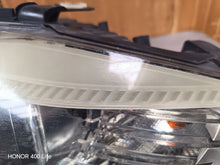Load image into Gallery viewer, Frontscheinwerfer BMW 3 E91 E90 7202581 Links Scheinwerfer Headlight SCH8109733473ba
