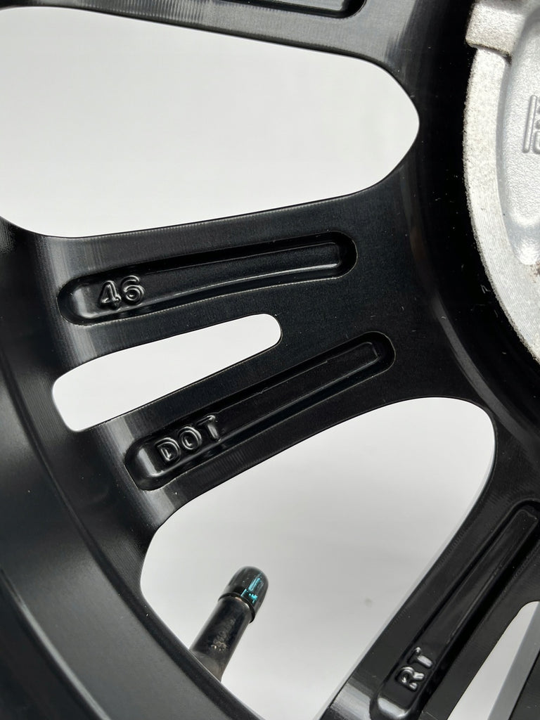 1x Alufelge 15 Zoll 5.0" 4x100 46ET Mitsubishi Space Star Rim Wheel