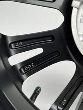 Laden Sie das Bild in den Galerie-Viewer, 1x Alufelge 15 Zoll 5.0&quot; 4x100 46ET Mitsubishi Space Star Rim Wheel