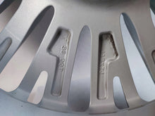 Laden Sie das Bild in den Galerie-Viewer, 1x Alufelge 18 Zoll 7.0&quot; 5x114.3 38ET 965478 Mitsubishi Outlander Rim Wheel