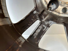 Load image into Gallery viewer, 1x Alufelge 17 Zoll A2124015602 Mercedes-Benz W212 Rim Wheel