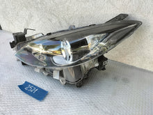 Load image into Gallery viewer, Frontscheinwerfer Mazda 3 B45A51040 Links Scheinwerfer Headlight SCH7983898365op