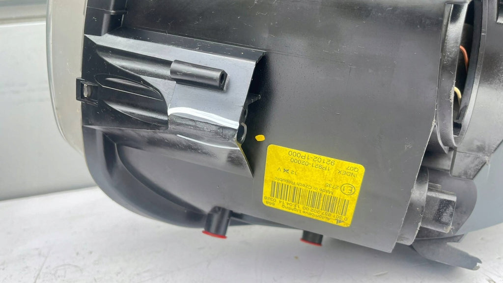 Frontscheinwerfer Kia Venga 921021P000 Rechts Scheinwerfer Headlight