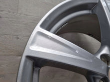 Load image into Gallery viewer, 1x Alufelge 18 Zoll 31423515 Volvo Xc90 I Rim Wheel FEL1699096596ft