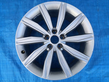 Load image into Gallery viewer, 1x Alufelge 19 Zoll 8.5&quot; 5x112 40ET Glanz Silber 4K0601025G Audi A6 C8 Rim Wheel