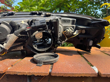 Load image into Gallery viewer, Frontscheinwerfer Volvo V70 S60 LP05093 Xenon Rechts Scheinwerfer Headlight SCH4984067215lu