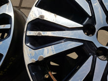 Load image into Gallery viewer, 1x Alufelge 17 Zoll 7.0&quot; 4x100 40ET Schwarz 403008893R Renault Captur Clio 1