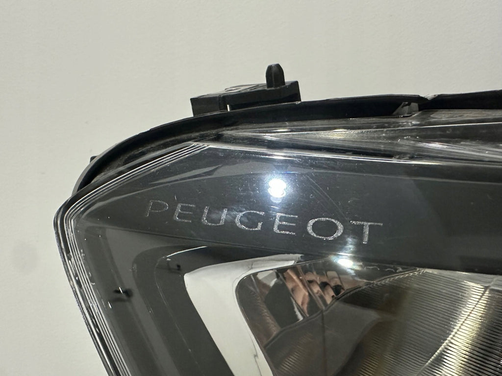 Frontscheinwerfer Peugeot Rifter 9816826880 Rechts Scheinwerfer Headlight SCH3205742648ha
