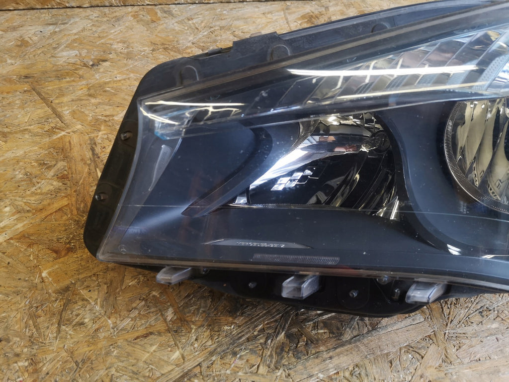 Frontscheinwerfer Mercedes-Benz Cla A1178200361 Ein Stück (Rechts oder Links) SCH2161335424lj
