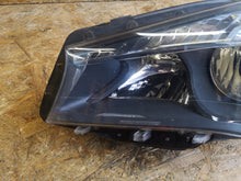 Laden Sie das Bild in den Galerie-Viewer, Frontscheinwerfer Mercedes-Benz Cla A1178200361 Ein Stück (Rechts oder Links) SCH2161335424lj