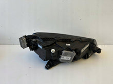 Laden Sie das Bild in den Galerie-Viewer, Frontscheinwerfer Skoda Superb III 3V1941015D Full LED Links Headlight