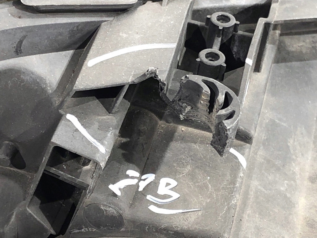 Frontscheinwerfer Mercedes-Benz W221 A2218205359 Links Scheinwerfer Headlight SCH3111473155eq