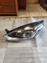 Laden Sie das Bild in den Galerie-Viewer, Frontscheinwerfer Ford Fiesta L1BB-13E015-CE LED Links Scheinwerfer Headlight SCH8323308188pa