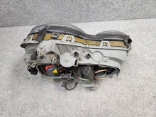 Laden Sie das Bild in den Galerie-Viewer, Frontscheinwerfer Mercedes-Benz W210 W210SCZ Xenon Links Scheinwerfer Headlight SCH8553389443ut