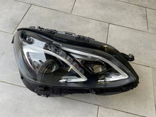 Laden Sie das Bild in den Galerie-Viewer, Frontscheinwerfer Mercedes-Benz W212 A2129063203 LED Rechts Headlight SCH1996341715km
