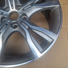 Load image into Gallery viewer, 1x Alufelge 18 Zoll 8.0" 5x120 57ET Glanz Grau 6855093 BMW Active Tourer F45 F46 FEL2576075098vw