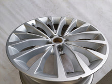 Load image into Gallery viewer, 1x Alufelge 18 Zoll 8.0" 5x120 30ET Glanz Silber 6863418 BMW 5 G31 G30 Rim Wheel FEL5065773181xb