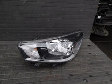 Load image into Gallery viewer, Frontscheinwerfer Kia Rio IV Links Scheinwerfer Headlight