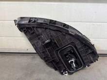 Laden Sie das Bild in den Galerie-Viewer, Frontscheinwerfer Mercedes-Benz A1779062106 Links Scheinwerfer Headlight SCH2652810166lx