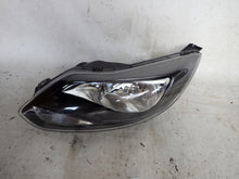 Laden Sie das Bild in den Galerie-Viewer, Frontscheinwerfer Ford Focus Links Scheinwerfer Headlight SCH2203077479tc