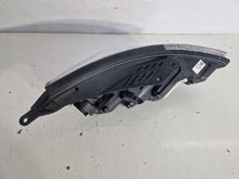 Laden Sie das Bild in den Galerie-Viewer, Frontscheinwerfer Hyundai I30 III 92102-G4000 Links Scheinwerfer Headlight SCH7364437837ux